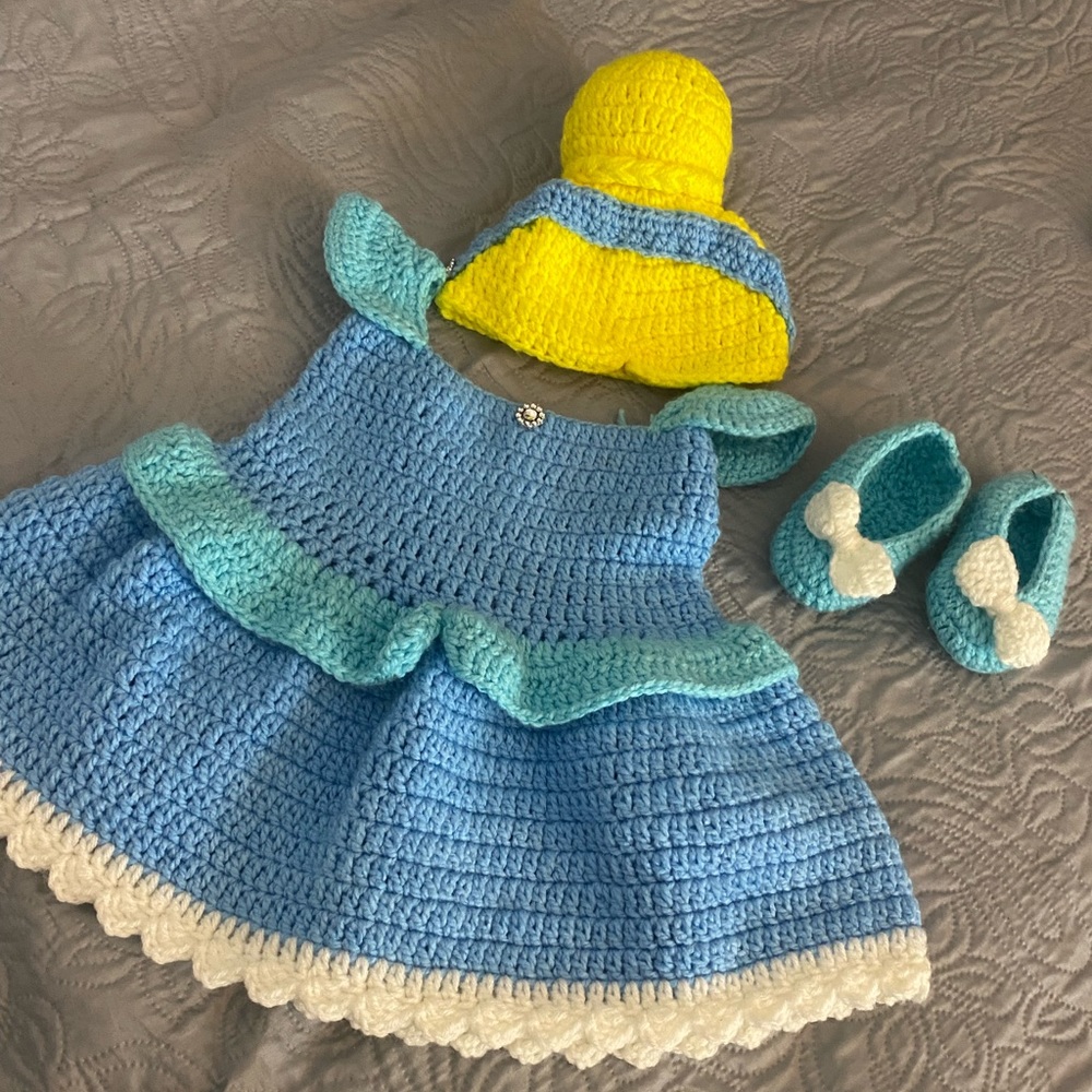 Cinderella dress size 3-6m